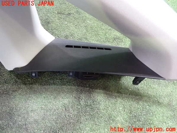 5UPJ-19707660]プリウスα(ZVW41W)左フロントピラートリム 中古_m0002.jpg