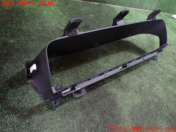5UPJ-19707510]プリウスα(ZVW41W)メーターフード 中古_m0003.jpg
