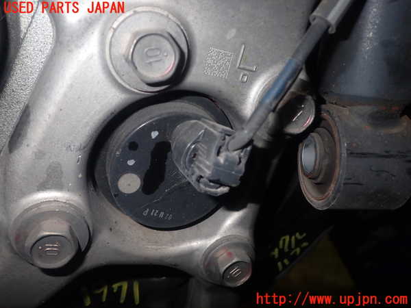 5UPJ-19714295]クラウン ロイヤル ハイブリッド(AWS210)左フロントナックルハブ 中古_m0003.jpg