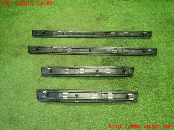 5UPJ-19717740]クラウン ロイヤル ハイブリッド(AWS210)スカッフプレート 中古_m0002.jpg