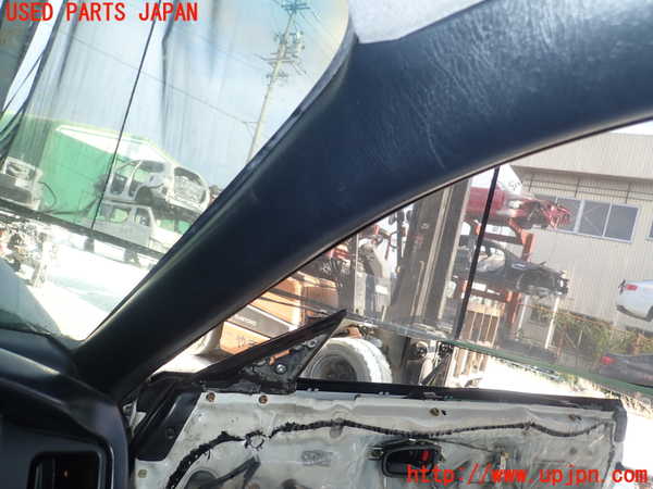 5UPJ-19727655]MR2(SW20)右フロントピラートリム 中古_m0002.jpg
