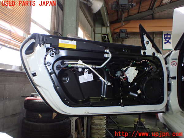 5UPJ-19731260]ポルシェ・ボクスター(98722)左ドア SEKURIT M24100 中古_m0003.jpg