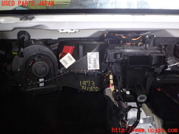 5UPJ-19736081]ポルシェ・ボクスター(98722)エバポレーター1 中古_m0001.jpg
