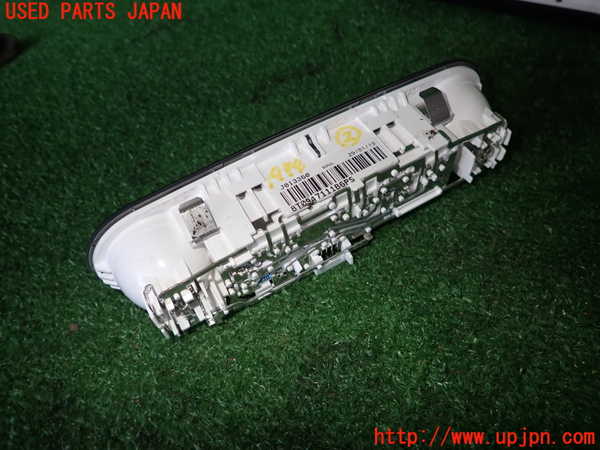 5UPJ-19746412]アウディ・S5(8TCGWF)ルームランプ2 2列目 中古_m0002.jpg