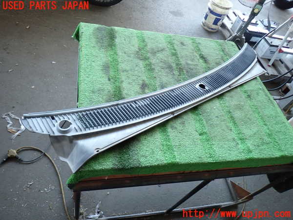 5UPJ-19751190]ハイラックスサーフ(RZN185W)カウルトップ 中古_m0001.jpg
