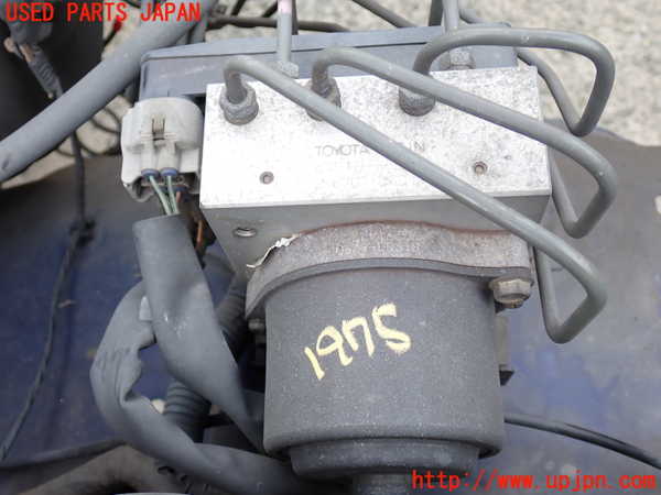 2UPJ-19754040]ハイラックスサーフ(RZN185W)ABSアクチュエーター 中古_m0001.jpg