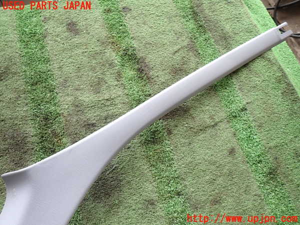 5UPJ-19757655]ハイラックスサーフ(RZN185W)右フロントピラートリム 中古_m0002.jpg