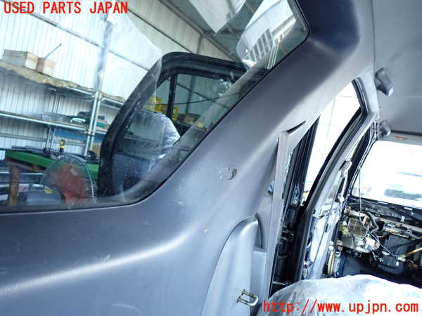 5UPJ-19757680]ハイラックスサーフ(RZN185W)左リアピラートリム 中古_m0002.jpg