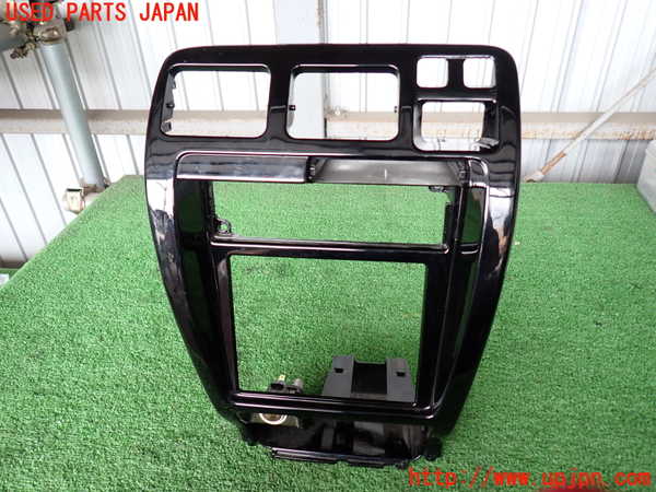 5UPJ-19757691]ハイラックスサーフ(RZN185W)内装トリム類1 中古_m0001.jpg