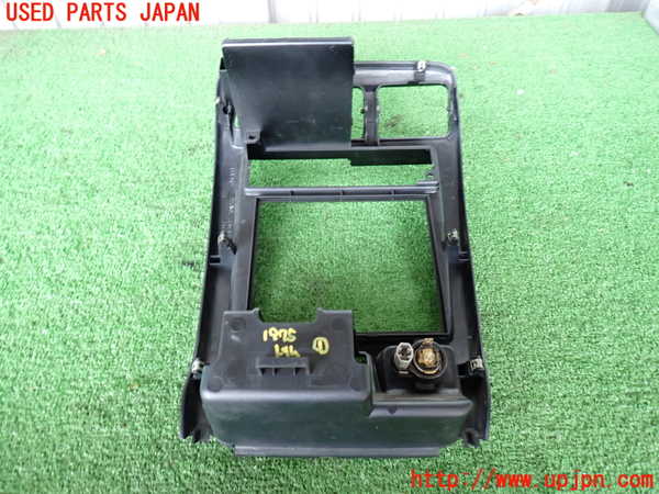 5UPJ-19757691]ハイラックスサーフ(RZN185W)内装トリム類1 中古_m0003.jpg