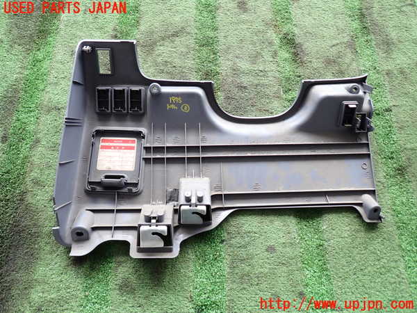 5UPJ-19757692]ハイラックスサーフ(RZN185W)内装トリム類2 中古_m0003.jpg