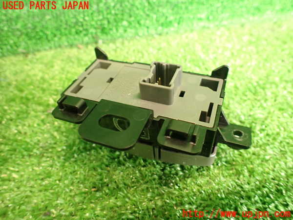 5UPJ-19766306]８６(BRZ)(ZN6)スイッチ1 (VSC OFF、TRACK OFF) 中古_m0002.jpg