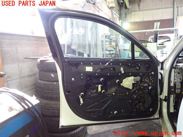 5UPJ-19781260]ポルシェ・パナメーラ S(970M48A)左前ドア SOLIVER M50 中古_m0004.jpg