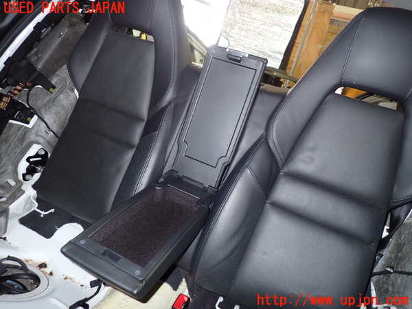 5UPJ-19787385]ポルシェ・パナメーラ S(970M48A)リアシート 中古_m0004.jpg