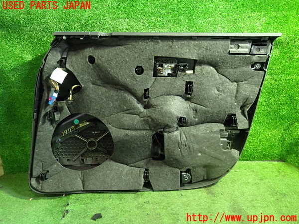 5UPJ-19781264]ポルシェ・パナメーラ S(970M48A)左前ドア内張り 中古_m0005.jpg