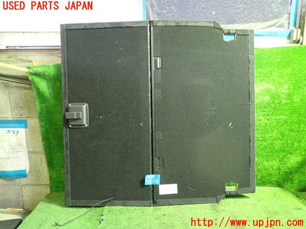 5UPJ-19787771]ポルシェ・パナメーラ S(970M48A)ラゲッジトレイ1 中古_m0003.jpg