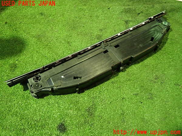 5UPJ-19787810]ポルシェ・パナメーラ S(970M48A)ドリンクホルダー 中古_m0003.jpg