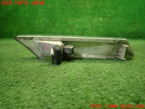 5UPJ-19791162]ポルシェ・ボクスター(98725)左ウィンカーレンズ 中古_m0002.jpg