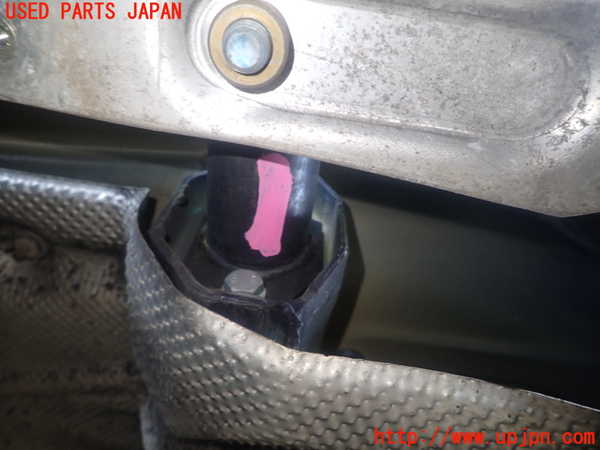 5UPJ-19791614]ポルシェ・ボクスター(98725)リアバンパーホースメント 中古_m0004.jpg