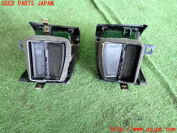 5UPJ-19817528]BMW ミニ(MINI)クーパーD(XT15)(F55)エアコン吹き出し口3 (真中) 中古_m0005.jpg