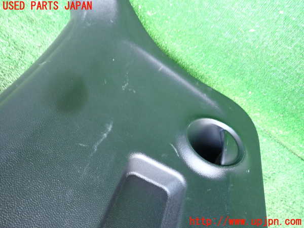 5UPJ-19811578]BMW ミニ(MINI)クーパーD(XT15)(F55)バックドア内張り 中古_m0004.jpg