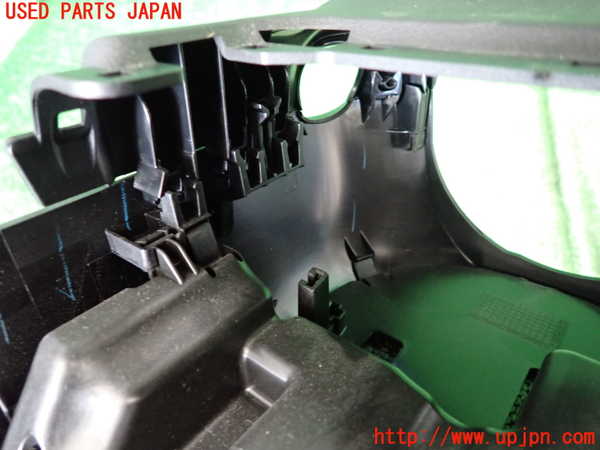 5UPJ-19817905]BMW ミニ(MINI)クーパーD(XT15)(F55)コラムカバー 中古_m0003.jpg