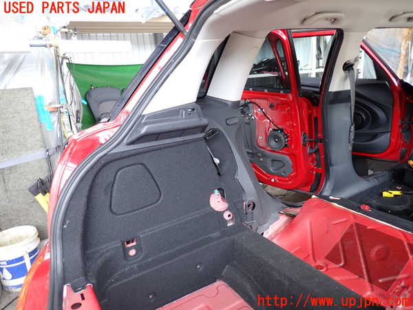 5UPJ-19817680]BMW ミニ(MINI)クーパーD(XT15)(F55)左リアピラートリム 中古_m0002.jpg