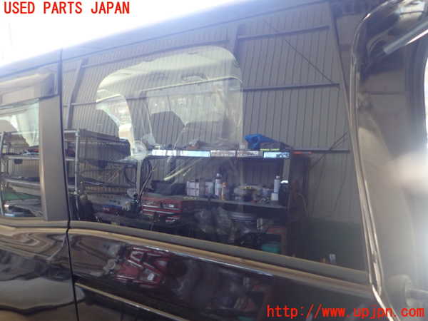 5UPJ-19821382]ノアハイブリッド(ヴォクシーハイブリッド)(ZWR80G)左クォーターガラス M2L3 中古_m0001.jpg