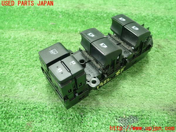 5UPJ-19826240]ノアハイブリッド(ヴォクシーハイブリッド)(ZWR80G)右前パワーウィンドウスイッチ 中古_m0001.jpg