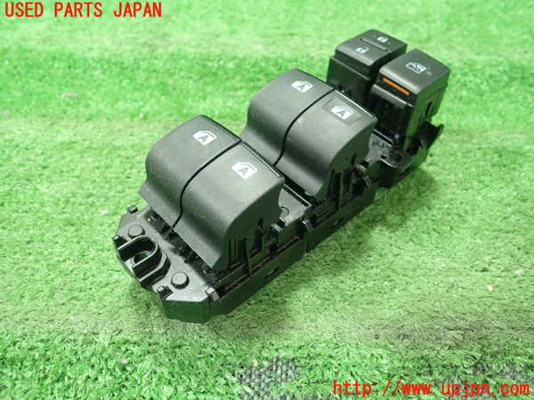 5UPJ-19826240]ノアハイブリッド(ヴォクシーハイブリッド)(ZWR80G)右前パワーウィンドウスイッチ 中古_m0002.jpg