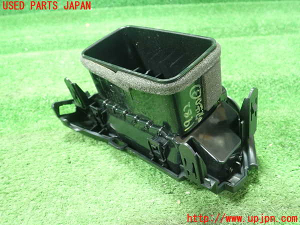 5UPJ-19827528]ノアハイブリッド(ヴォクシーハイブリッド)(ZWR80G)エアコン吹き出し口3 (左) 中古_m0003.jpg