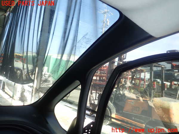 5UPJ-19827655]ノアハイブリッド(ヴォクシーハイブリッド)(ZWR80G)右フロントピラートリム 中古_m0001.jpg