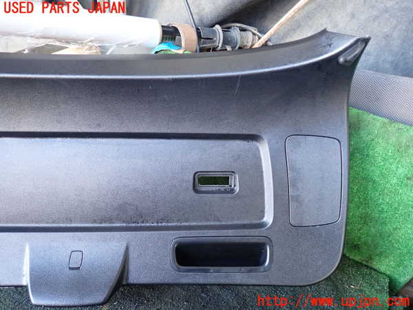 1UPJ-19831578]BMW アクティブハイブリッドX6 E72(AHX6)(FH44)バックドア内張り 中古_m0002.jpg