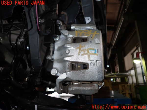5UPJ-19844085]セレナ(GFC27)左フロントキャリパー 中古_m0001.jpg