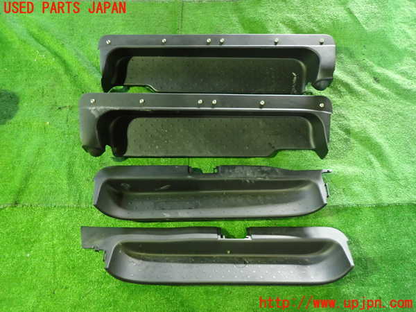 5UPJ-19847740]セレナ(GFC27)スカッフプレート 中古_m0001.jpg