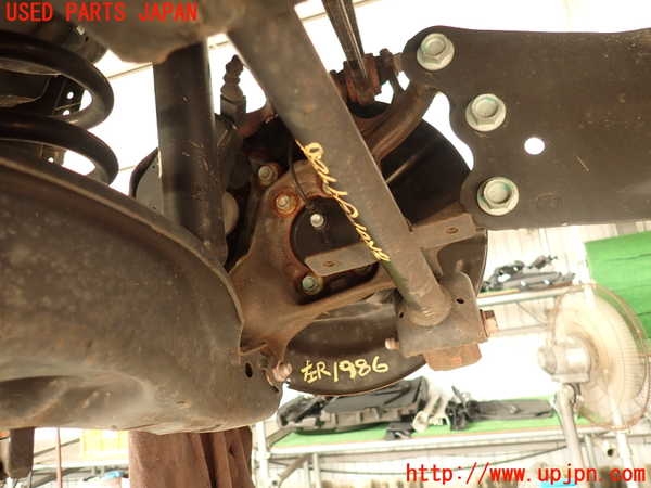 5UPJ-19864305]CX-5(KF2P)左リアナックルハブ 中古_m0002.jpg