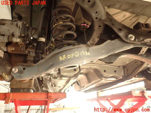 5UPJ-19865226]CX-5(KF2P)左リアロアアーム1 中古_m0001.jpg