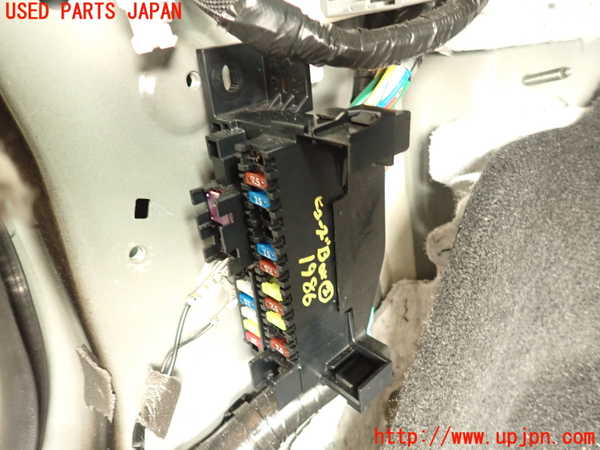 5UPJ-19866742]CX-5(KF2P)ヒューズボックス2 中古_m0001.jpg