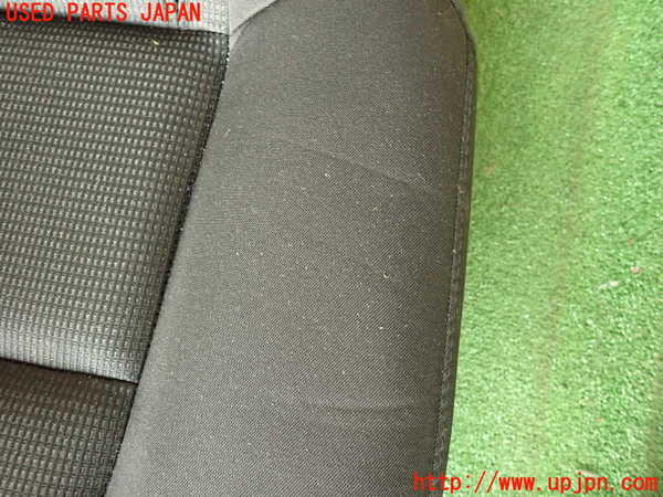5UPJ-19867385]CX-5(KF2P)リアシート 中古_m0002.jpg