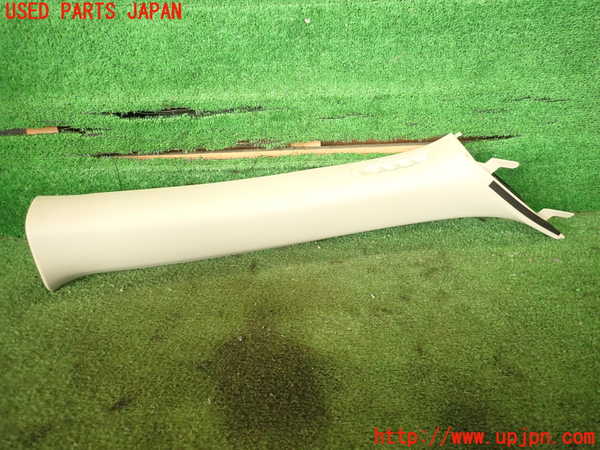 5UPJ-19867655]CX-5(KF2P)右フロントピラートリム 中古_m0001.jpg