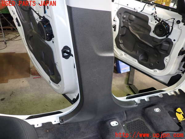 2UPJ-19877670]BMW X1 F48(JG15)左センターピラートリム 中古 Xシリーズ_m0002.jpg