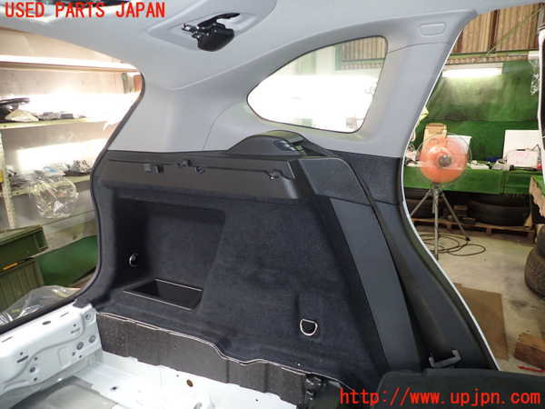 2UPJ-19877680]BMW X1 F48(JG15)左リアピラートリム 中古 Xシリーズ_m0001.jpg