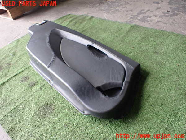 5UPJ-19881264]ロータス・ヨーロッパ S(1117-)左前ドア内張り 中古_m0002.jpg