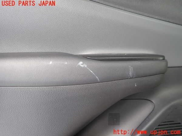 5UPJ-19891324]プリウス(MXWH60)左後ドア内張り 中古_m0002.jpg