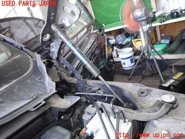 5UPJ-19901068]BMW 320d(8C20)(F30)(LCI)ボンネットダンパー 中古_m0002.jpg