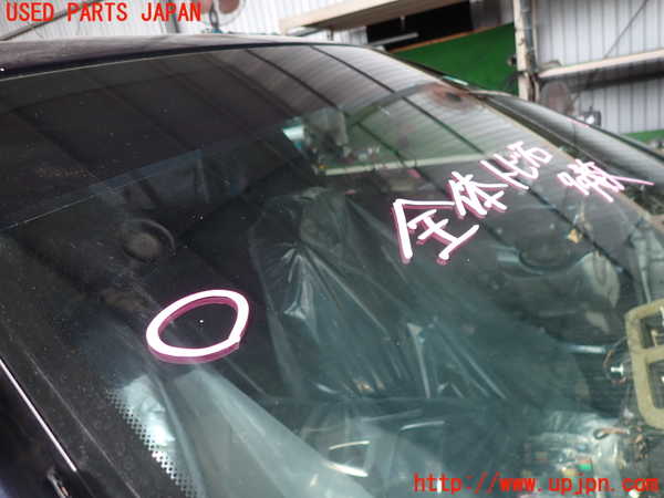 5UPJ-19901195]BMW 320d(8C20)(F30)(LCI)フロントガラス (43R-001586 M1244) 中古_m0002.jpg