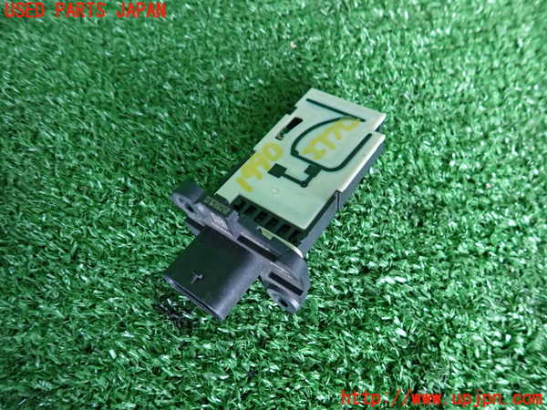 5UPJ-19906320]BMW 320d(8C20)(F30)(LCI)エアマスセンサー エアフロメーター 中古_m0001.jpg