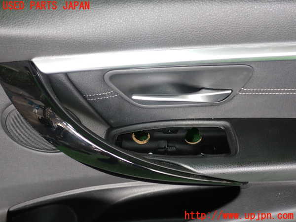 5UPJ-19901234]BMW 320d(8C20)(F30)(LCI)右前ドア内張り 中古_m0002.jpg