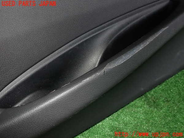 5UPJ-19901234]BMW 320d(8C20)(F30)(LCI)右前ドア内張り 中古_m0003.jpg