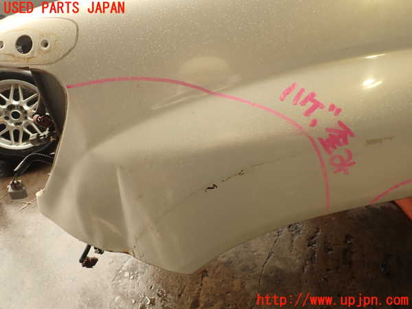 5UPJ-19911082]ランクル100系(UZJ100W)左前フェンダー 【ジャンク品】 中古_m0002.jpg